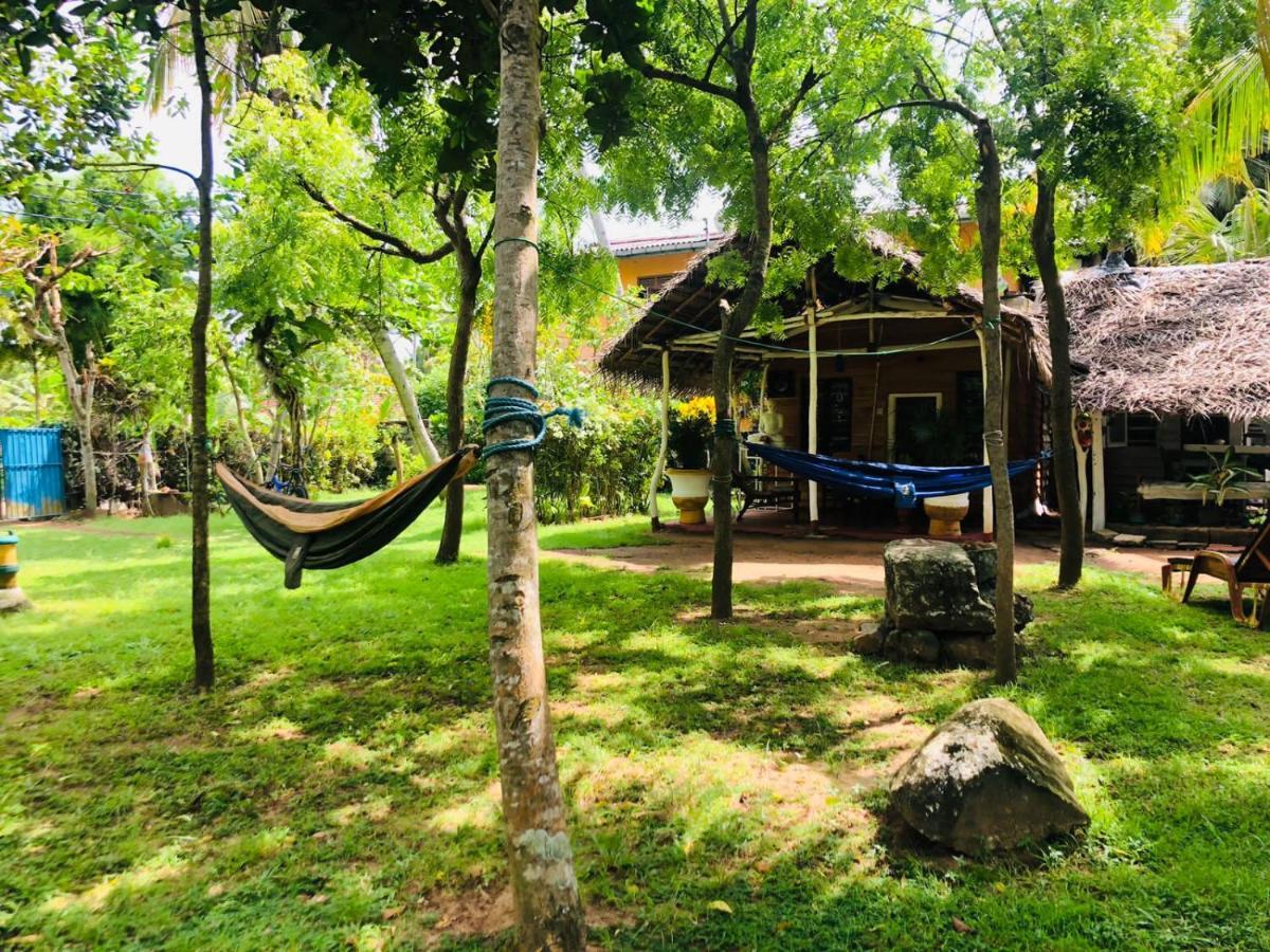 Lake View Cabana Paradise & Villa Tangalle Esterno foto