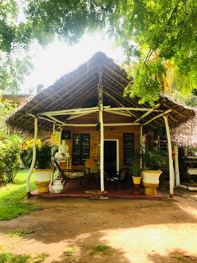 Lake View Cabana Paradise & Villa Tangalle Esterno foto